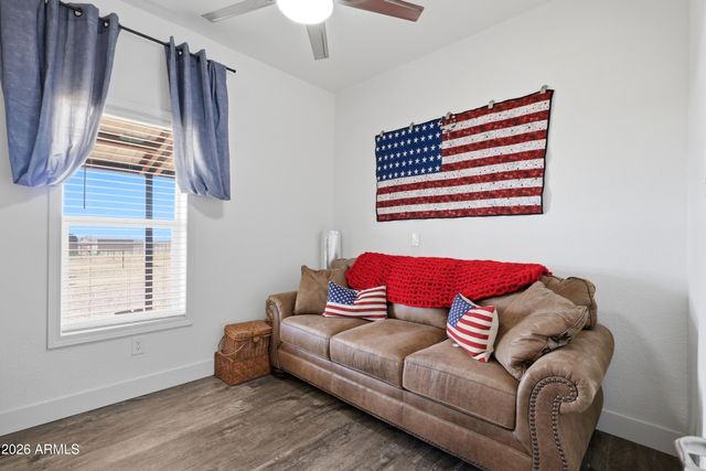 22454 W Steel Horse Road, Congress, AZ 85332