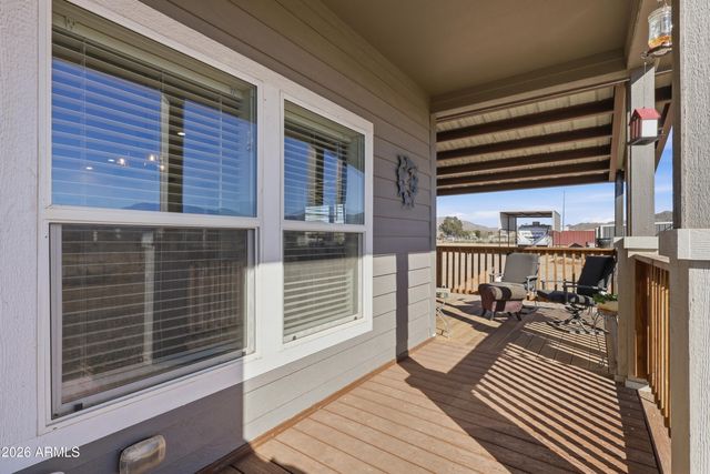 22454 W Steel Horse Road, Congress, AZ 85332