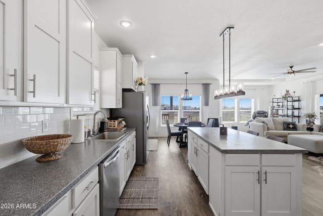 22454 W Steel Horse Road, Congress, AZ 85332