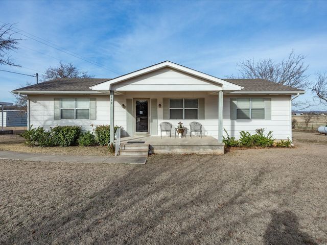 222 County Road 3331, Paradise, TX 76073