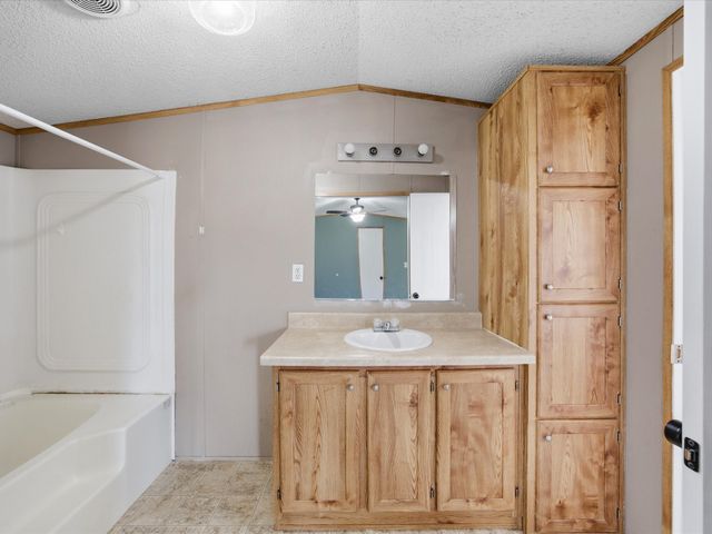 222 County Road 3331, Paradise, TX 76073