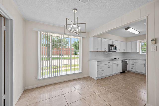 825 James Street, Deer Park, TX 77536