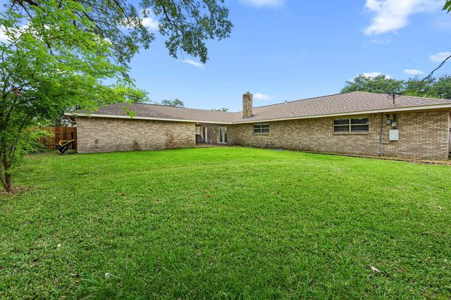 825 James Street, Deer Park, TX 77536
