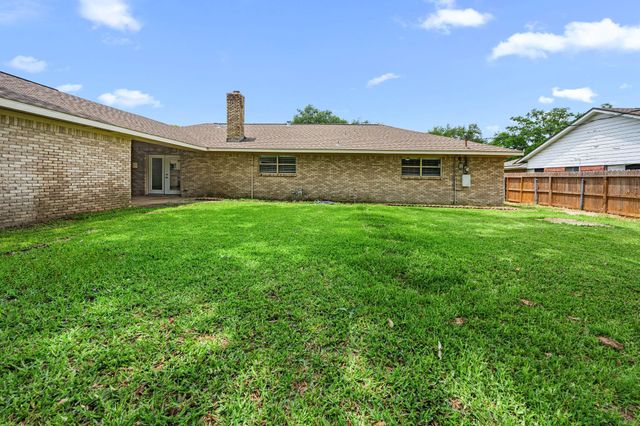 825 James Street, Deer Park, TX 77536