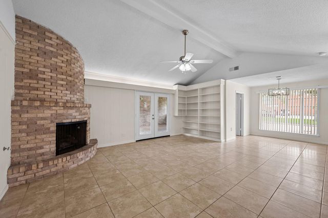 825 James Street, Deer Park, TX 77536
