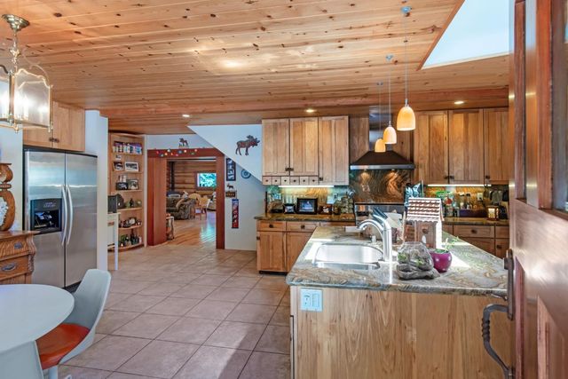 22700 Old Santa Cruz Highway, Los Gatos, CA 95033