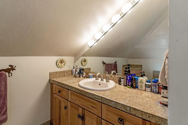 22700 Old Santa Cruz Highway, Los Gatos, CA 95033