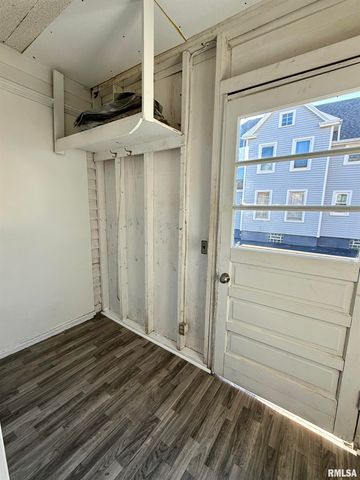 1150 Bateman Street, Galesburg, IL 61401