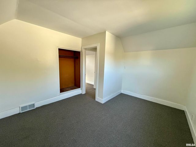 1150 Bateman Street, Galesburg, IL 61401