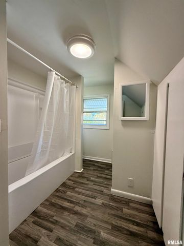 1150 Bateman Street, Galesburg, IL 61401