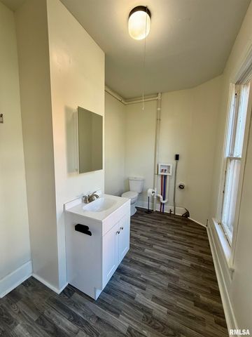 1150 Bateman Street, Galesburg, IL 61401