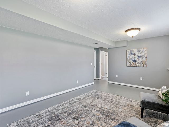 6934 S 4900 W, West Jordan, UT 84081