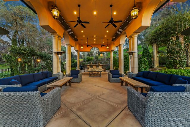 9300 Touchstone Ct, Granite Bay, CA 95746