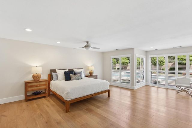11495 Forty Niner Cir, Gold River, CA 95670