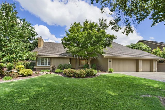11495 Forty Niner Cir, Gold River, CA 95670