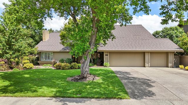 11495 Forty Niner Cir, Gold River, CA 95670