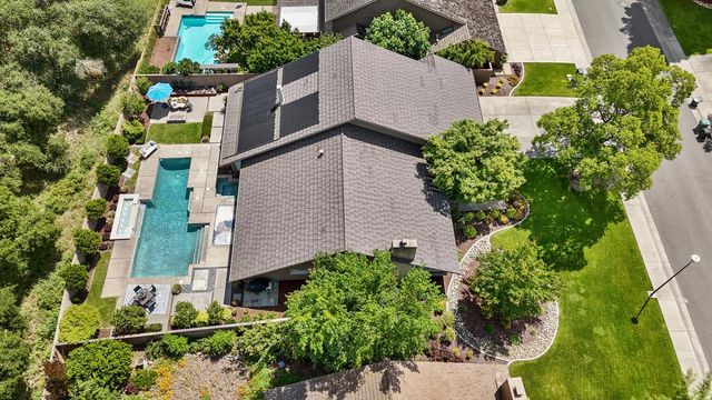 11495 Forty Niner Cir, Gold River, CA 95670