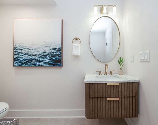 2566 Creekwood Terrace, Decatur, GA 30030