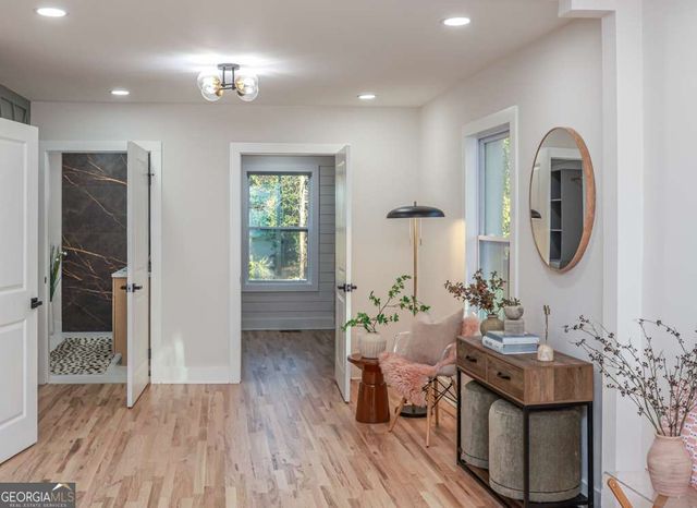 2566 Creekwood Terrace, Decatur, GA 30030