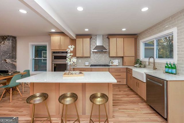 2566 Creekwood Terrace, Decatur, GA 30030