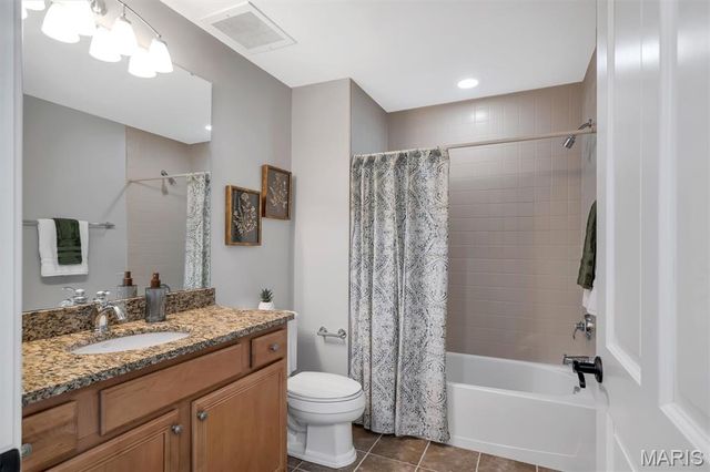 12420 Rott Road 2B, Sunset Hills, MO 63127