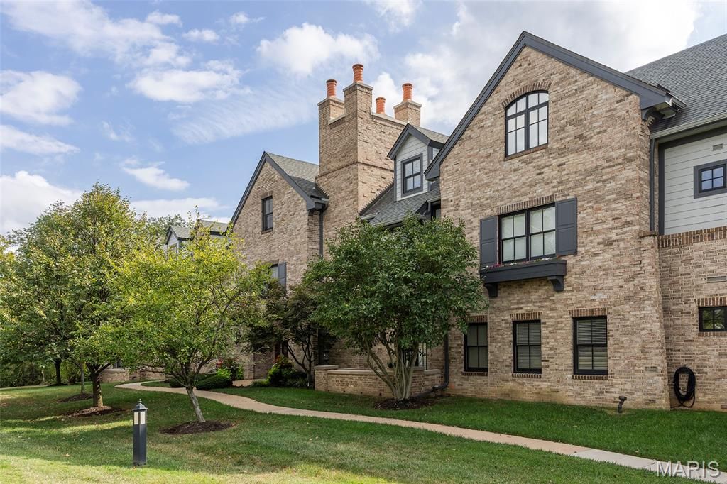 12420 Rott Road 2B, Sunset Hills, MO 63127