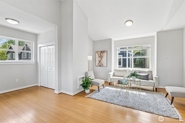 1775 27th Lane NE, Issaquah, WA 98029