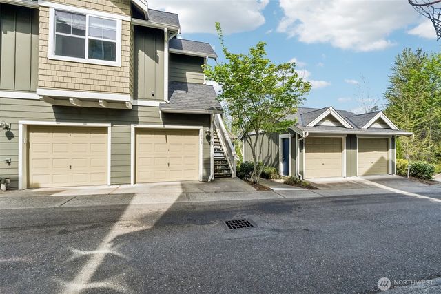 1775 27th Lane NE, Issaquah, WA 98029
