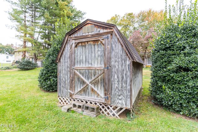 1817 Sundale Road, Johnson City, TN 37604