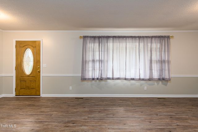1817 Sundale Road, Johnson City, TN 37604