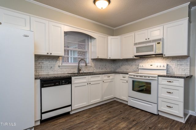 1817 Sundale Road, Johnson City, TN 37604