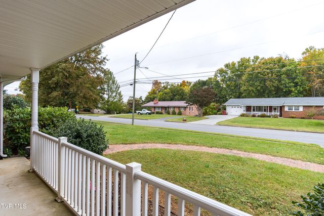 1817 Sundale Road, Johnson City, TN 37604