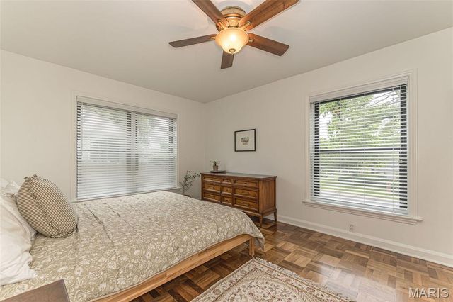 712 Francis Place, Clayton, MO 63105