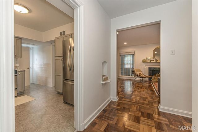 712 Francis Place, Clayton, MO 63105