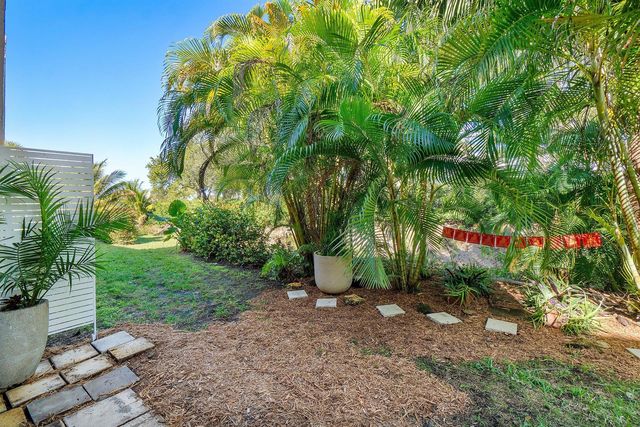 2805 SW 22nd Avenue Unit 104, Delray Beach, FL 33445
