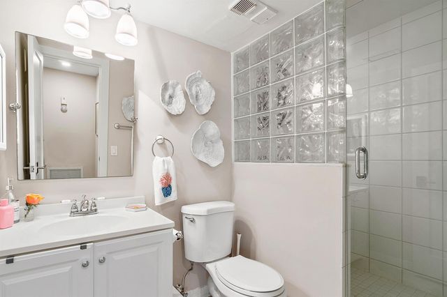 2805 SW 22nd Avenue Unit 104, Delray Beach, FL 33445