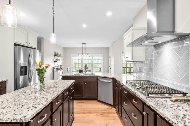 9201 Hassy Way, Louisville, KY 40299