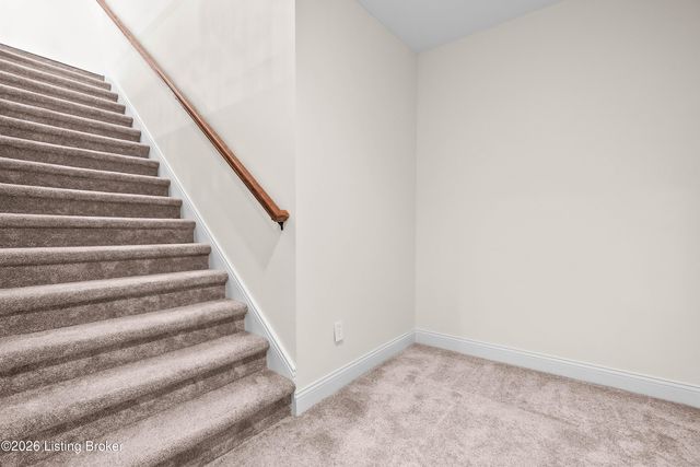 9201 Hassy Way, Louisville, KY 40299