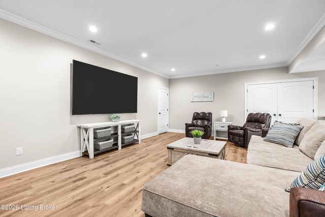 9201 Hassy Way, Louisville, KY 40299