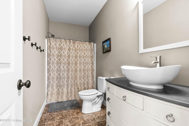 9201 Hassy Way, Louisville, KY 40299