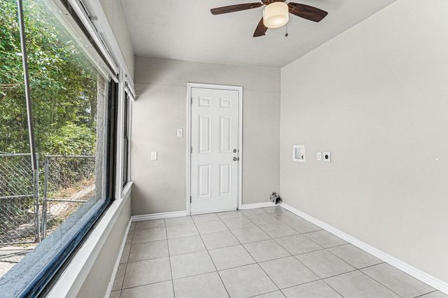 1108 E Robert Street, Fort Worth, TX 76104