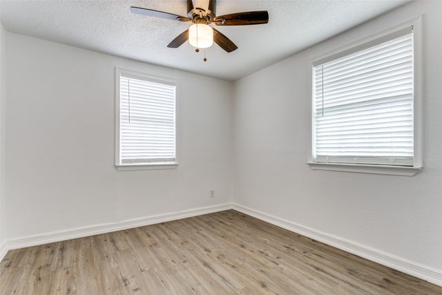 237 Conner Plaza, Lewisville, TX 75057