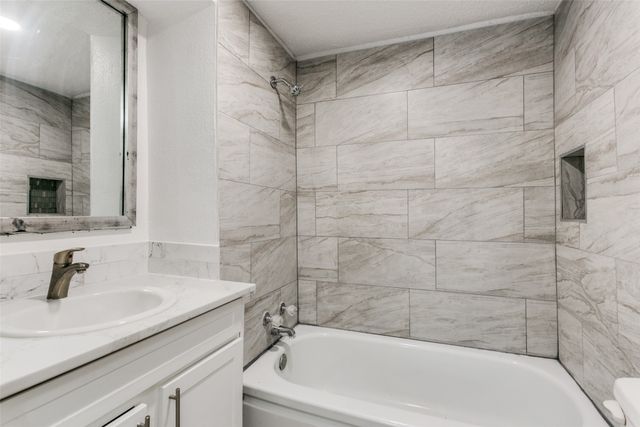 237 Conner Plaza, Lewisville, TX 75057