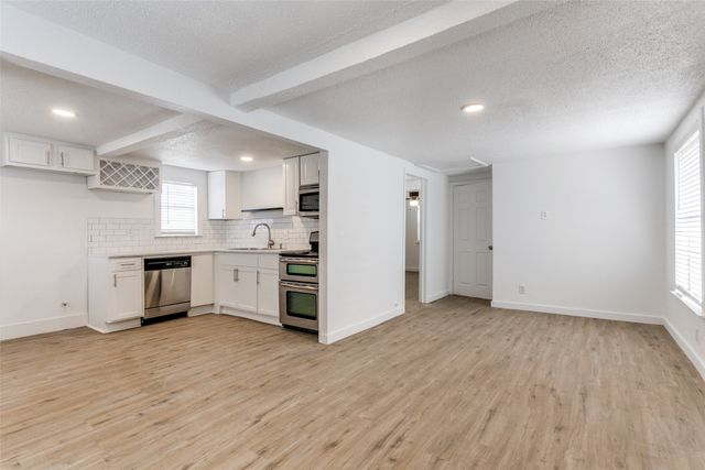 237 Conner Plaza, Lewisville, TX 75057
