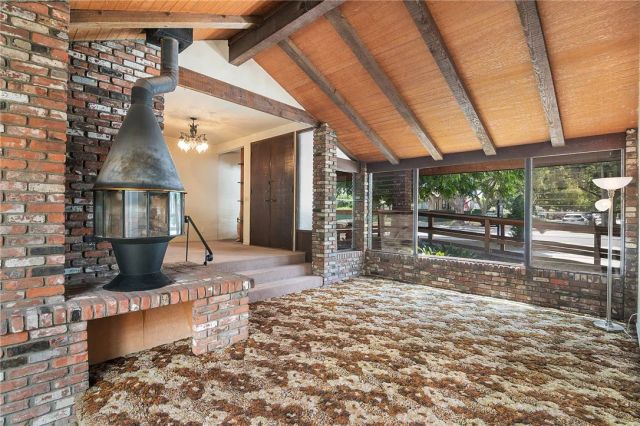 700 S Mariposa Street, Burbank, CA 91506