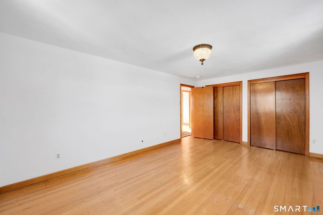 16 Ivory Road, Bloomfield, CT 06002