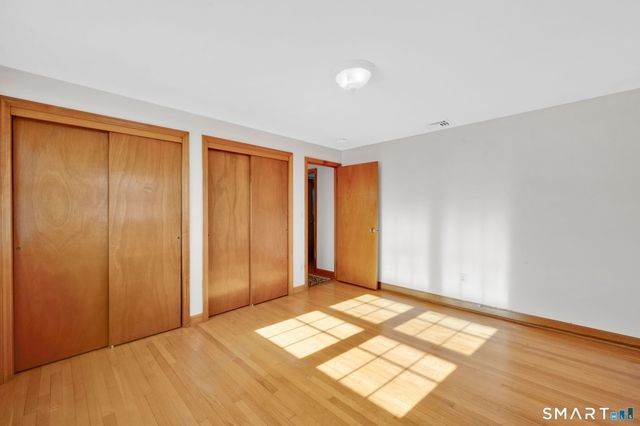 16 Ivory Road, Bloomfield, CT 06002