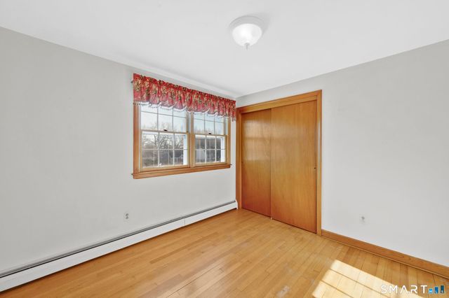 16 Ivory Road, Bloomfield, CT 06002