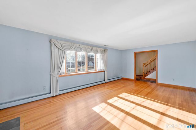 16 Ivory Road, Bloomfield, CT 06002