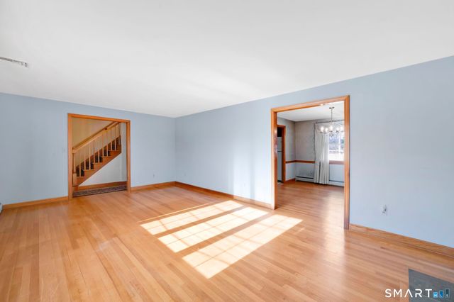 16 Ivory Road, Bloomfield, CT 06002